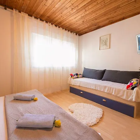 Guest house Apartman 3 Nadalina