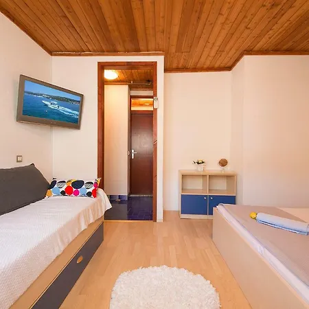 Apartman 3 Nadalina 3*